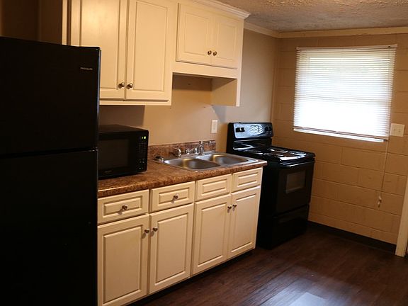 3rd image of 343 345 Hill Street