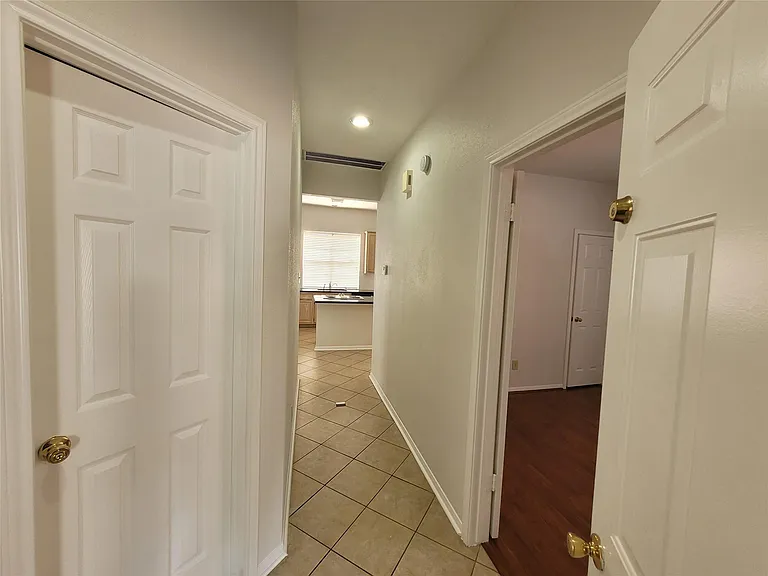 17403 Canyon Knoll Dr — Photo 7