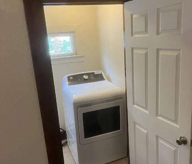 904 E Duffy St #A — Photo 11