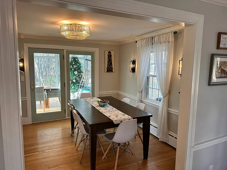 432 Shore Rd — Photo 5