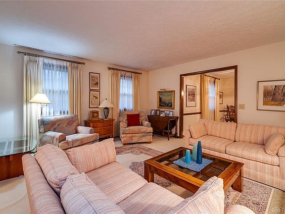 5th image of 765 Woodbourne Trl