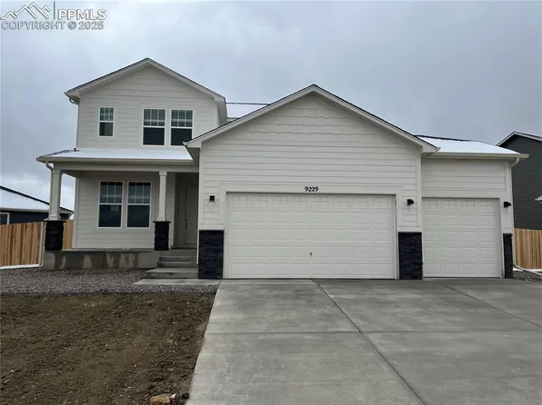9229 Golden Buffs Dr, Colorado Springs, CO 80925