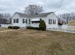 260 Lawrence St, New Bedford, MA 02745