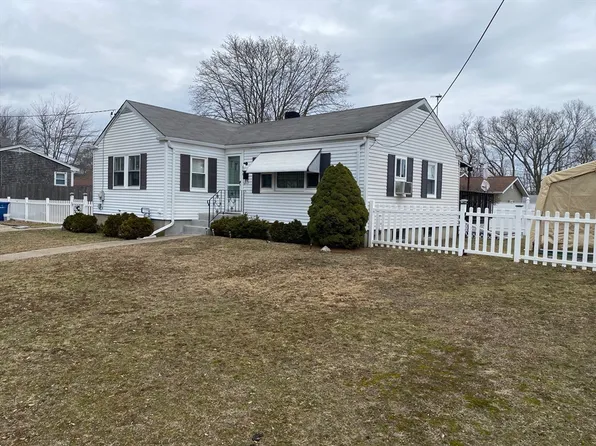260 Lawrence St, New Bedford, MA 02745