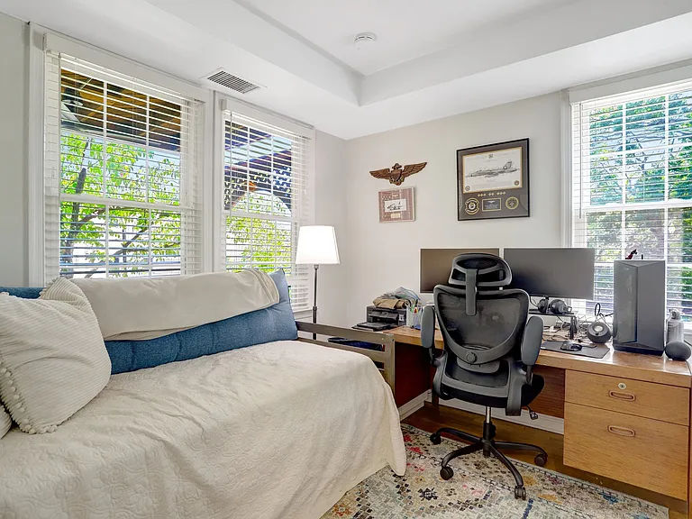 3 Russell Rd #3B — Photo 10