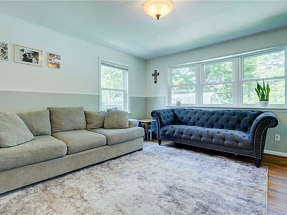 5th image of 157 Duffern Dr