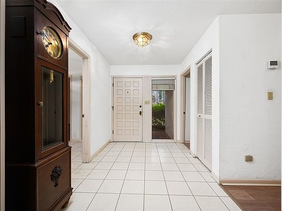 5th image of 412 NW 46th St