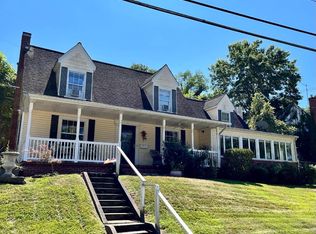 527 Lower Ter, Huntington, WV 25705