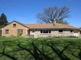 5324 N Bend Dr, Fort Wayne, IN 46804