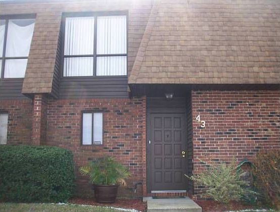 1st image of 1836 Crystal Lake Dr APT 43
