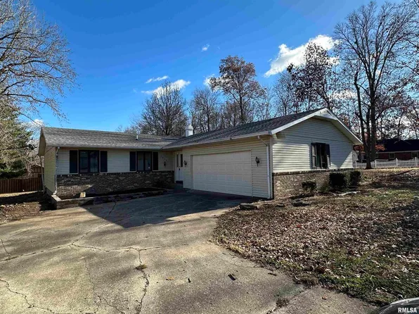 1620 S Midway St, Herrin, IL 62948