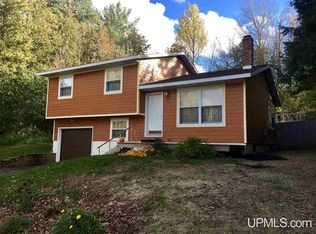 1003 10th Ave, Houghton, MI 49931