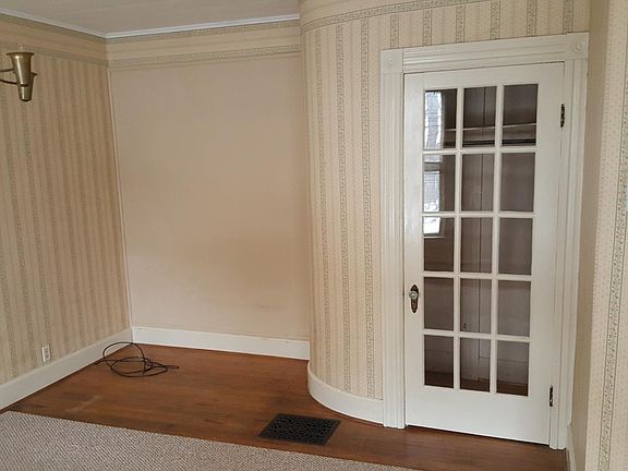4th image of 9210 Main St APT B