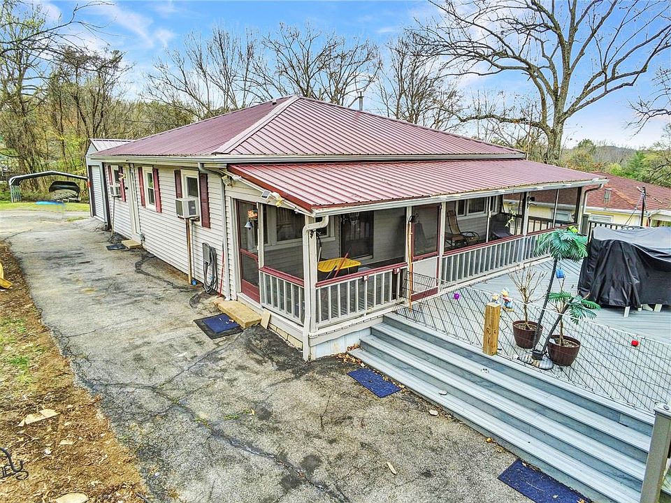 1st image of 460 Port Oliver Cir