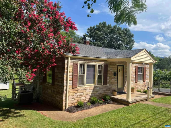 1320 Avon St, Charlottesville, VA 22902