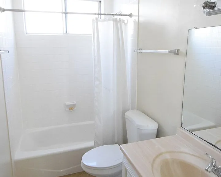 2643 Centinela Avenue — Photo 36