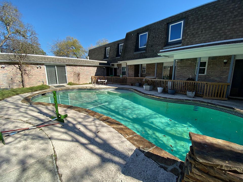 1st image of 4101 Rockford Ln #C