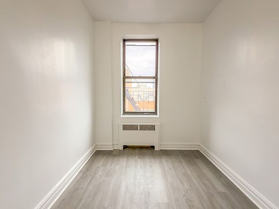 5th image of 1654 E 13th St Unit 42