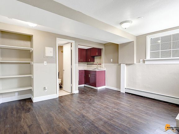 2nd image of 1335 Hyder St APT 8
