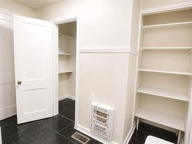 1360 Cunningham Rd SW — Photo 15