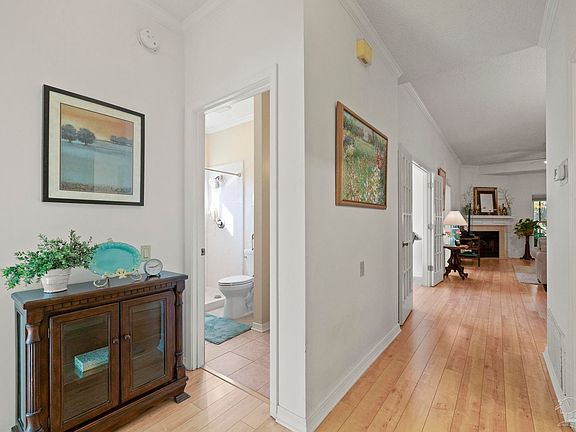3rd image of 1421 Greenvista Ln