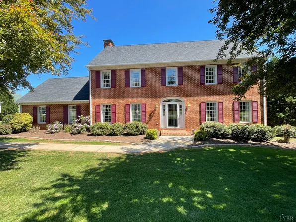 1394 Jefferson Ter, Bedford, VA 24523