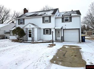 19 Hazelwood Ave, New Ulm, MN 56073