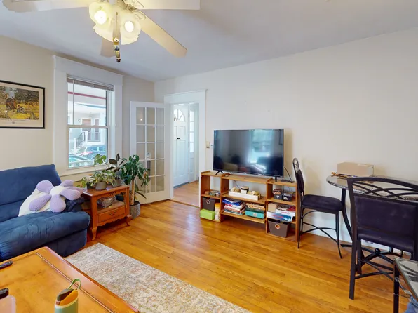 521 Green St #A, Cambridge, MA 02139