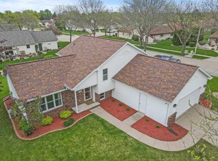 11 Fiesta Ct, Appleton, WI 54911