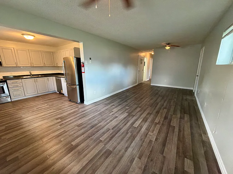 338 Saint Vincent St #LOWER — Photo 7