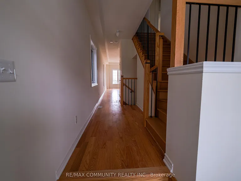 1109 Skyridge Blvd — Photo 2
