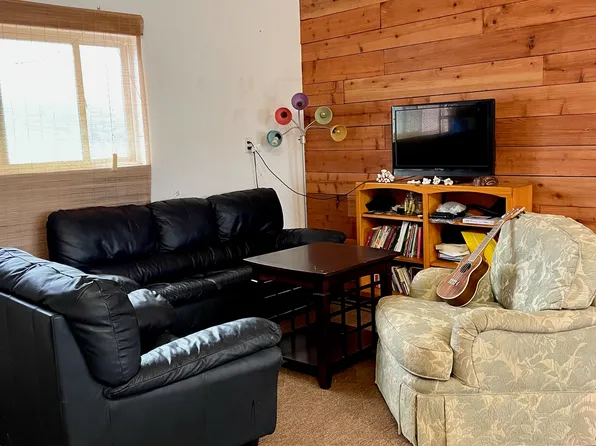 (undisclosed Address), Waialua, HI 96791