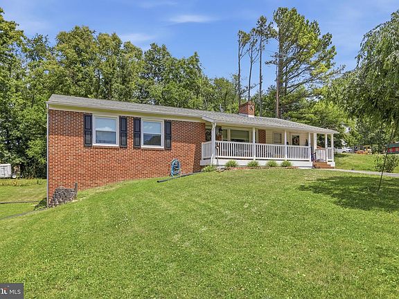 2nd image of 60 Elliott Dr