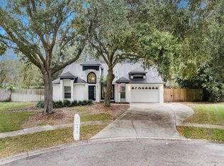 18101 Fairmead Ct, Lutz, FL 33548