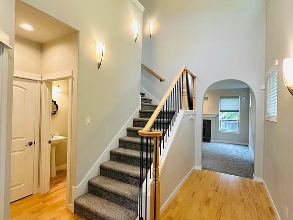 4th image of 6350 NE Woodview Dr