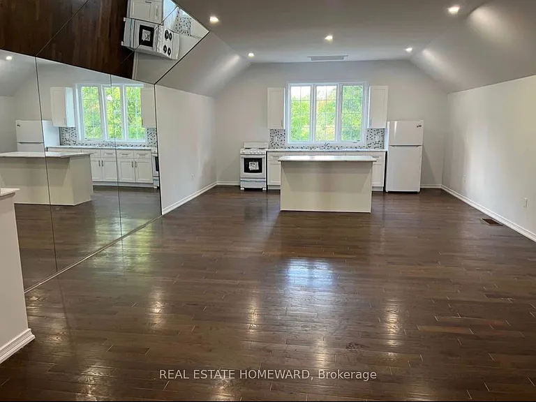 1226 Leslie Dr #3 — Photo 9