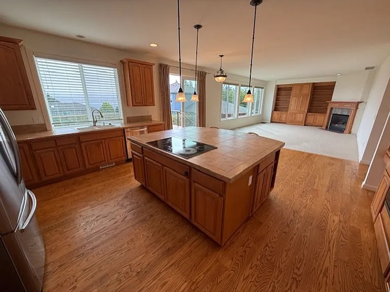 11543 NE Skyward Loop — Photo 8