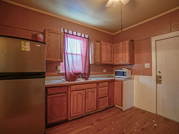 5th image of 1331 Ashland Ave