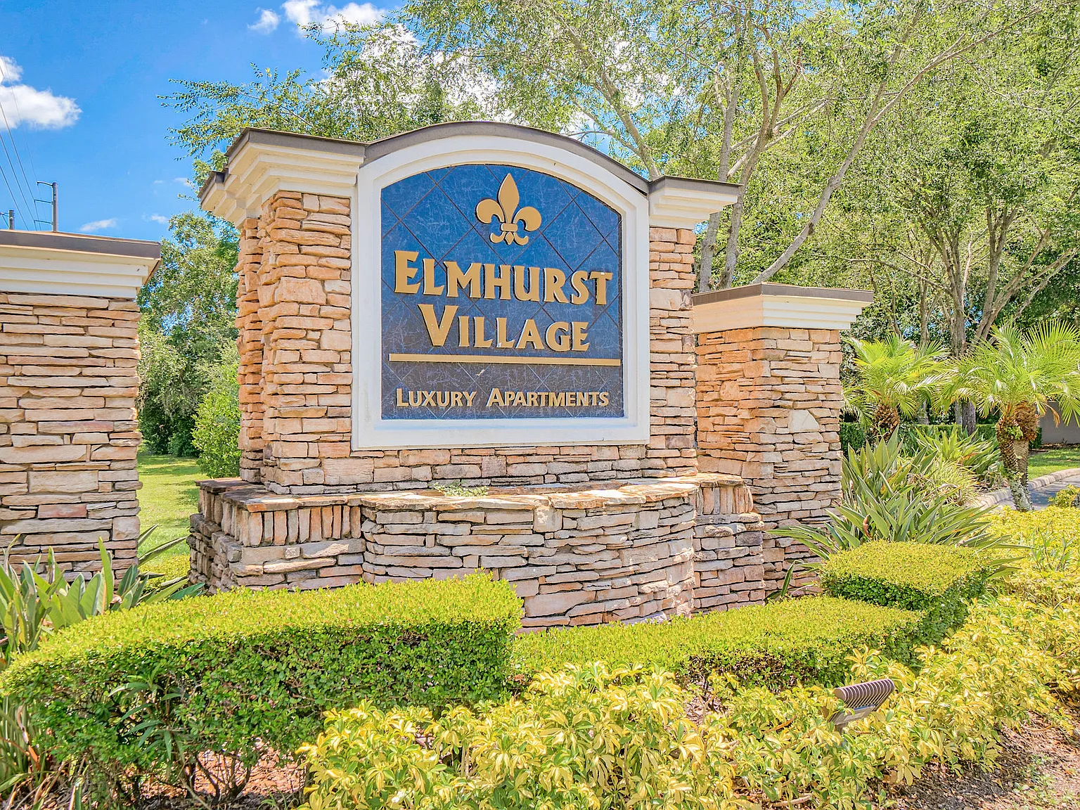 Elmhurst Village — Photo 3