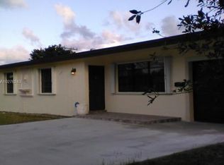 9840 SW 163rd St, Miami, FL 33157