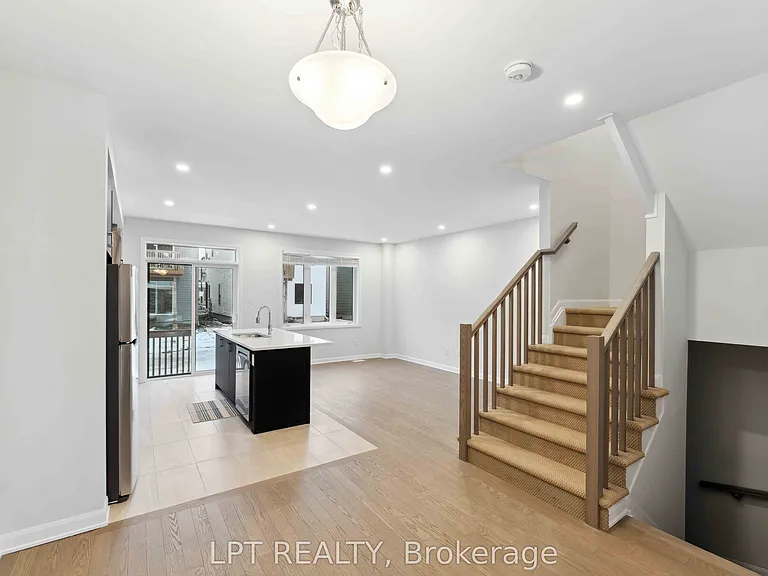 711 Fairline Row — Photo 8
