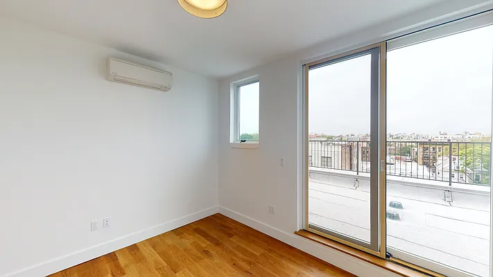 Rented by Verus Real Estate | media 9