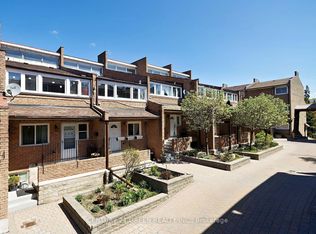 50 Scarborough Golf Club Rd #190, Toronto, ON M1M3T5