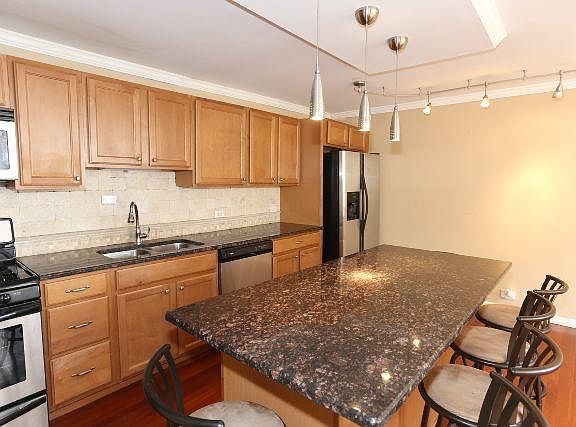 4th image of 3950 N Lake Shore Dr #A_1601
