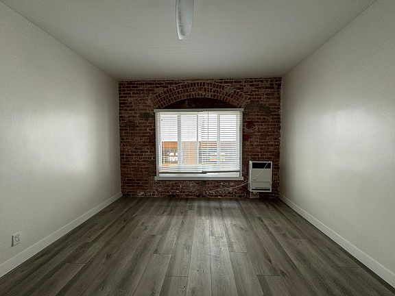 2nd image of 859 Sanborn Ave #308