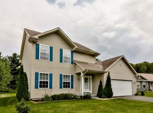 131 Liverpool Dr, Poplar Grove, IL 61065