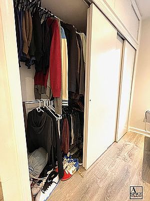 3rd image of 218 Grand St #2