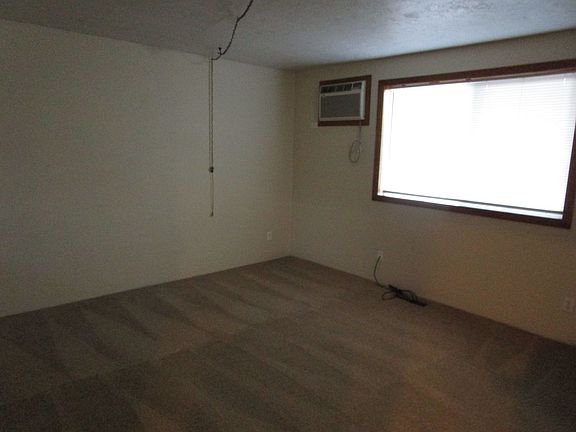 2nd image of 1320 SE 5th St