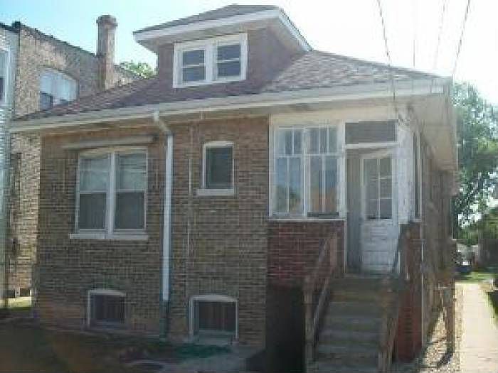2nd image of 1426 S 61st Ct