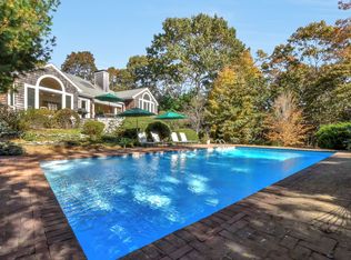 74 N Woods Ln, East Hampton, NY 11937